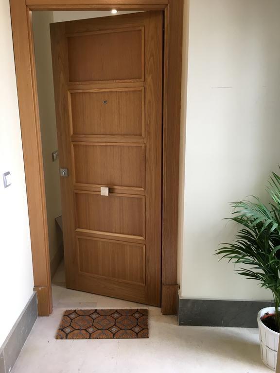 1e Azofaifo St Apartment Seville